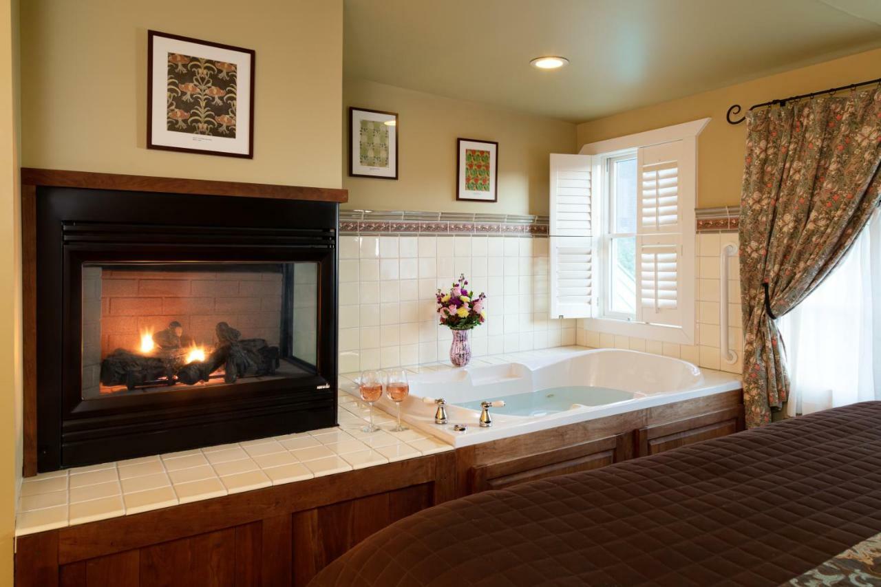 Lake Pointe Inn McHenry Εξωτερικό φωτογραφία