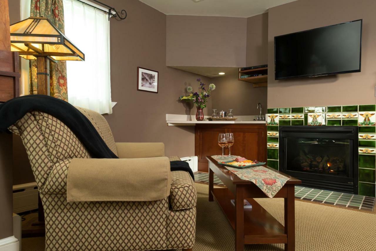 Lake Pointe Inn McHenry Εξωτερικό φωτογραφία