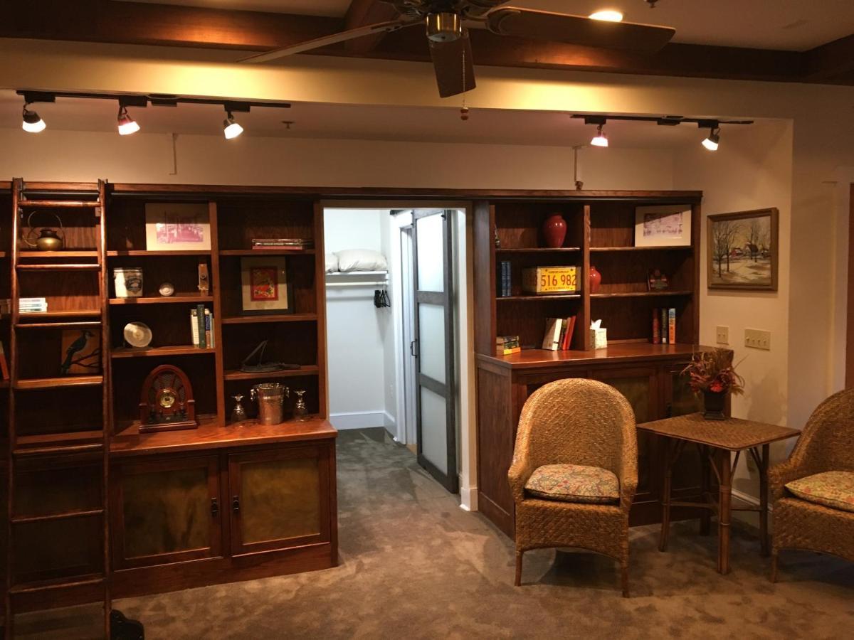 Lake Pointe Inn McHenry Εξωτερικό φωτογραφία